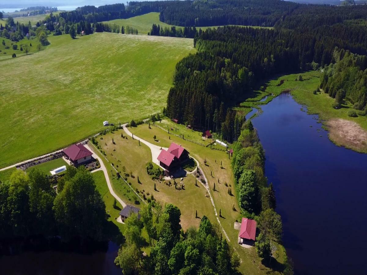 Lipno Island Apartment Фримбурк Екстериор снимка
